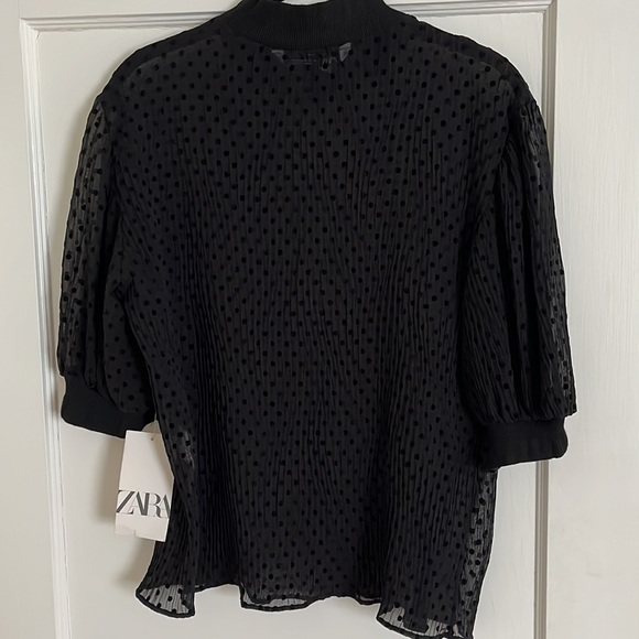 Zara sheer black polka dot short sleeve blouse, NWT, size S - Picture 2 of 8
